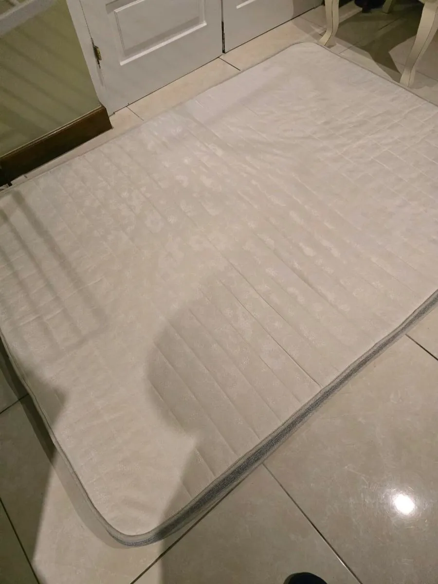 Topper to suit 4' 6" mattress