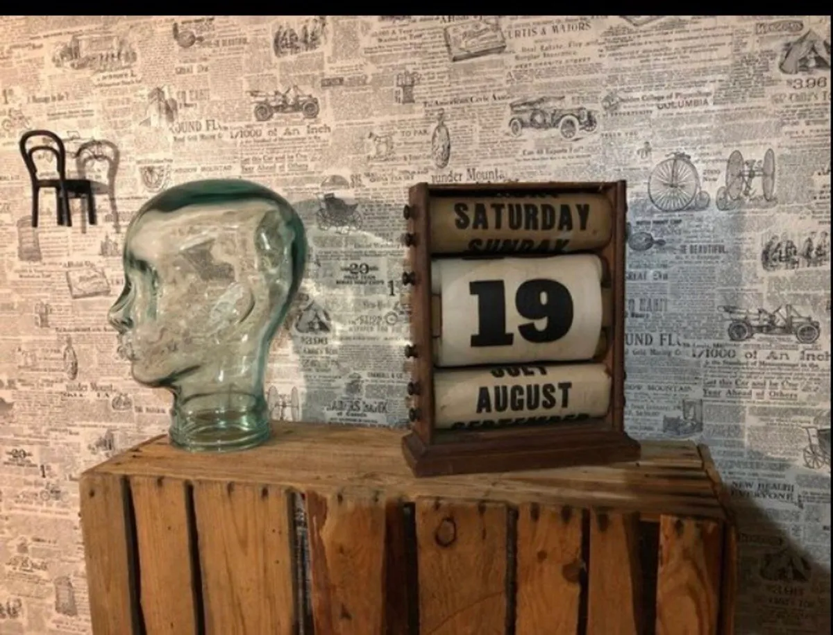 Glass head - Image 4
