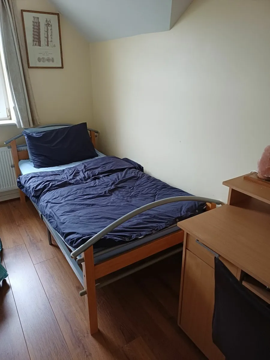 Single bed - Image 3