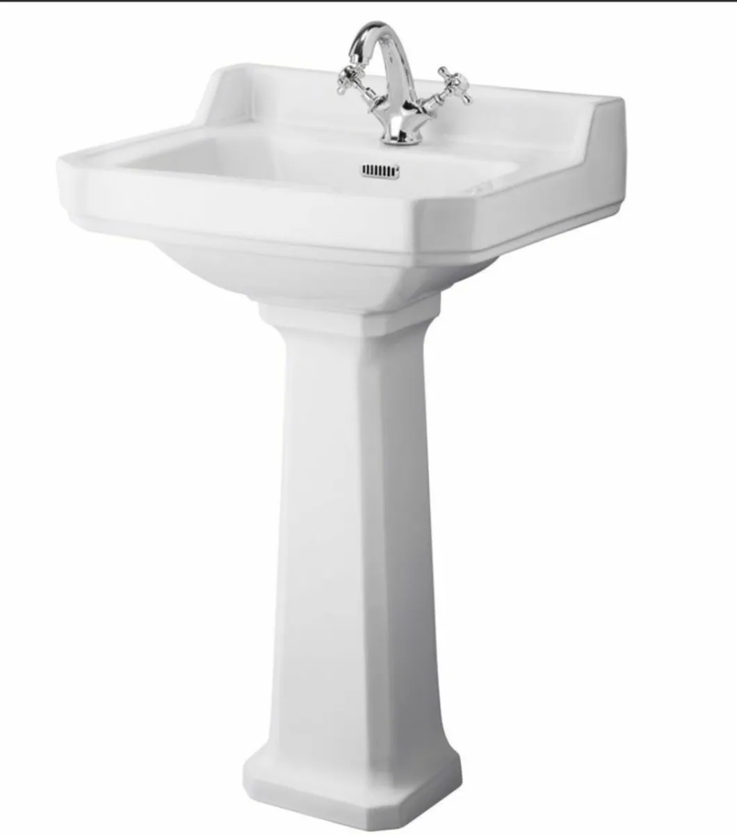 Vintage Style Pedestal, Basin and Taps - Image 3