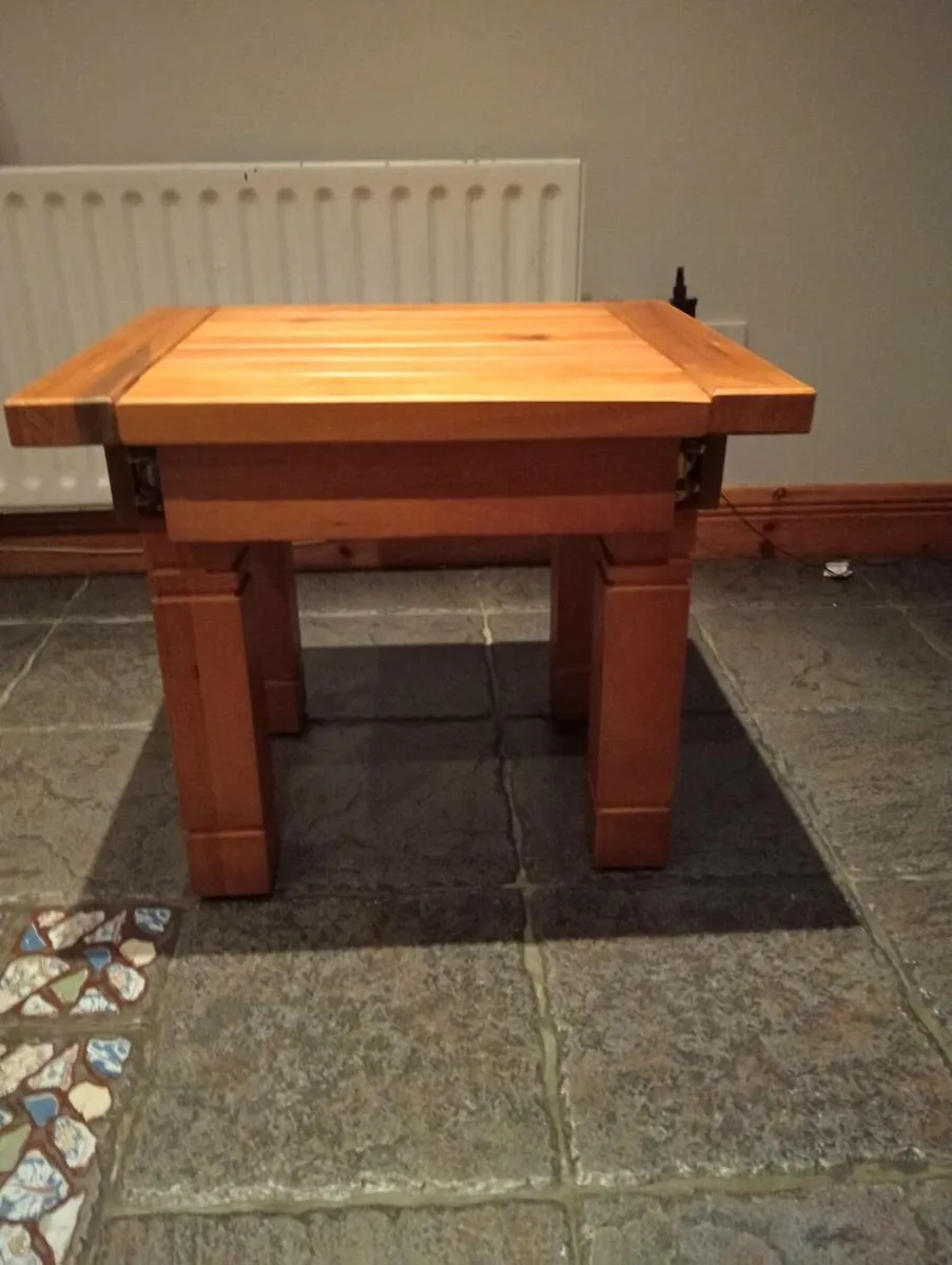 The archdale coffee table and lamp stand set - Image 4