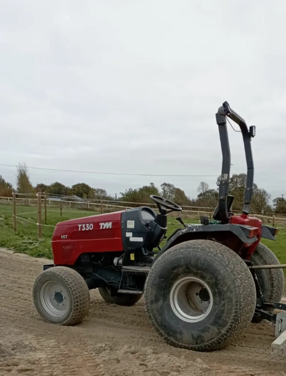 TYM Compact tractor - Image 2