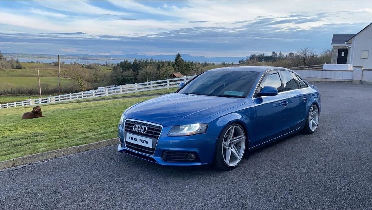 Audi A4 B8 - Image 1