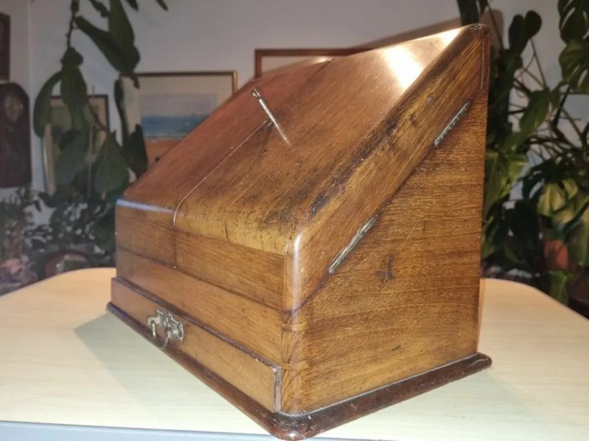 19th Century Victorian Mahogany  portable desk - Image 2