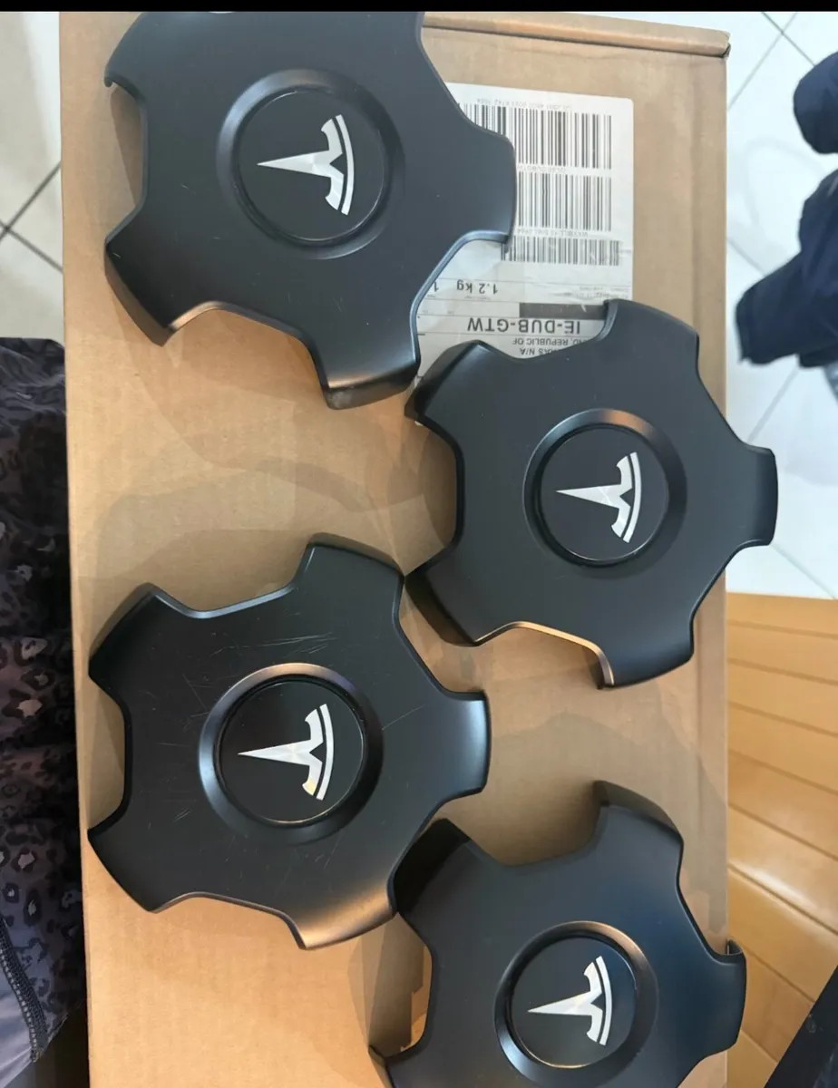 Tesla set of 2017-2023 model 3 aero wheel cap fit - Image 1