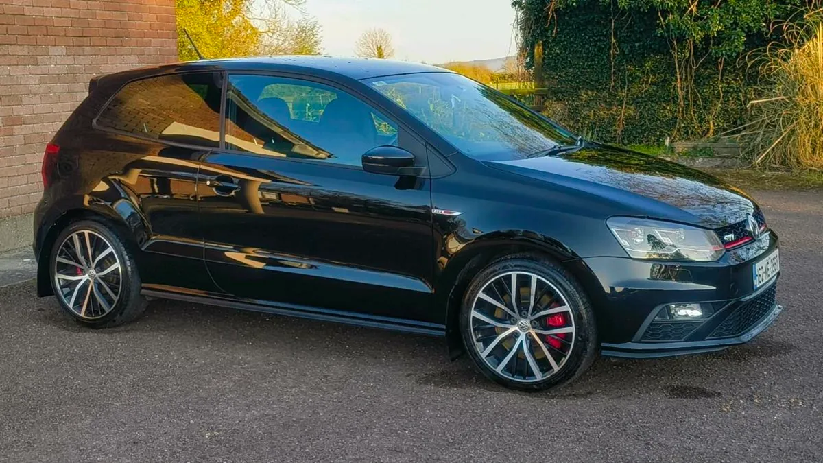 2016 Volkswagen Polo GTI - Image 4