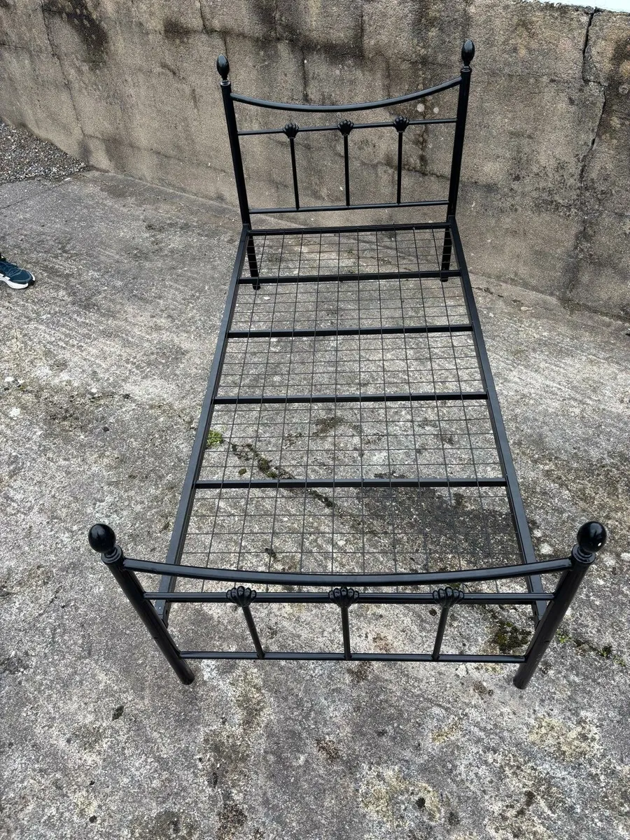 Black Wrought Iron - Single Bed - Image 2