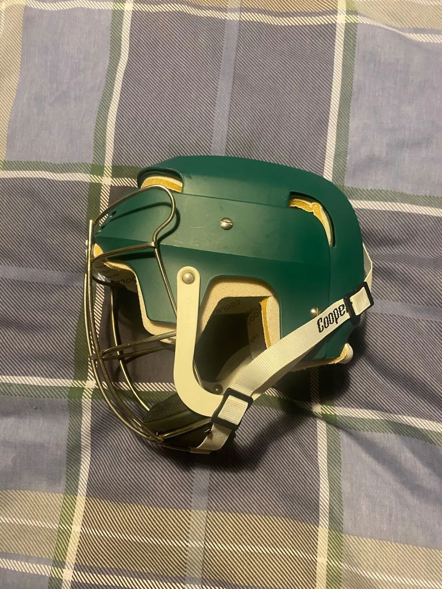 Cooper hurling helmet - Image 3