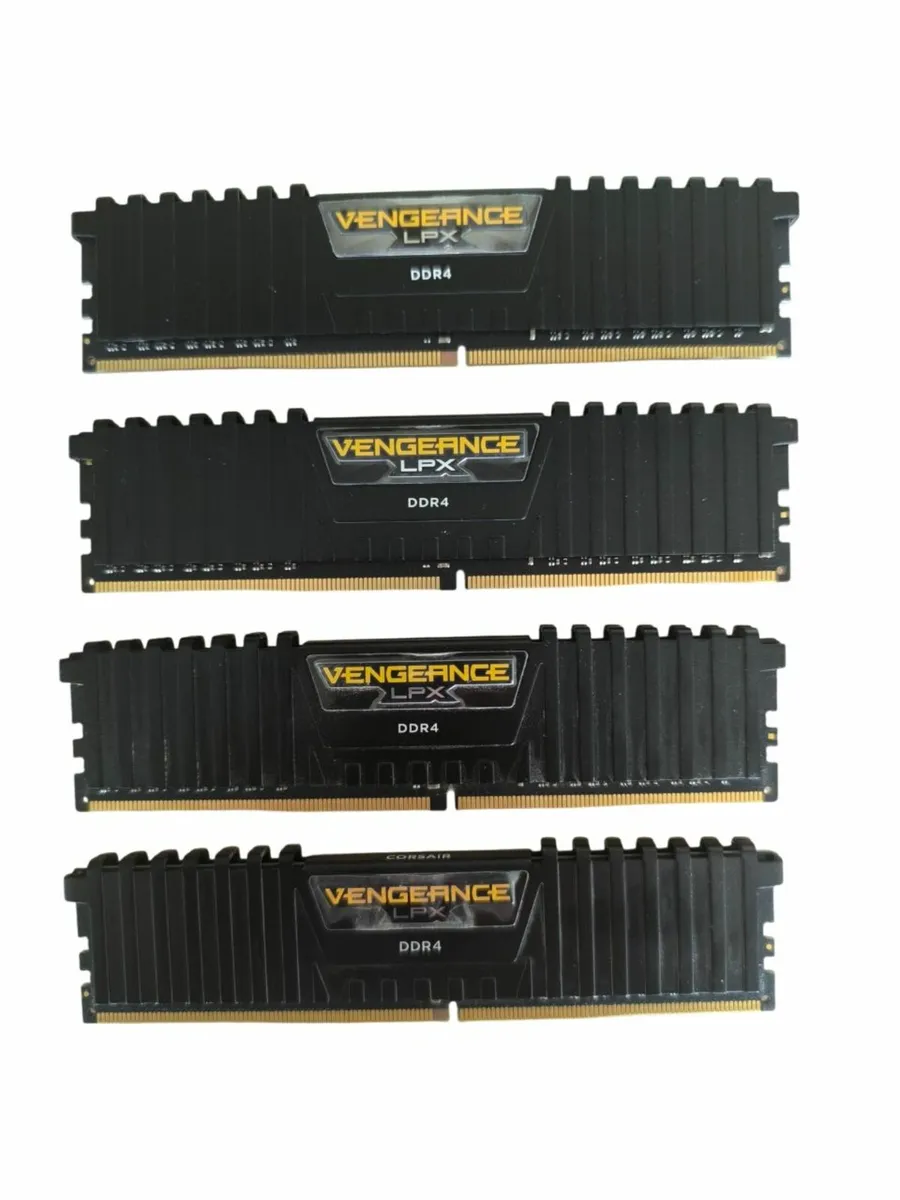 Corsair Vengeance 32GB DDR4 RAM 3000MHz