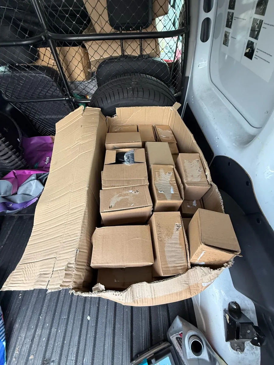 (BRAND NEW )82 Lap Seat belts - Image 1