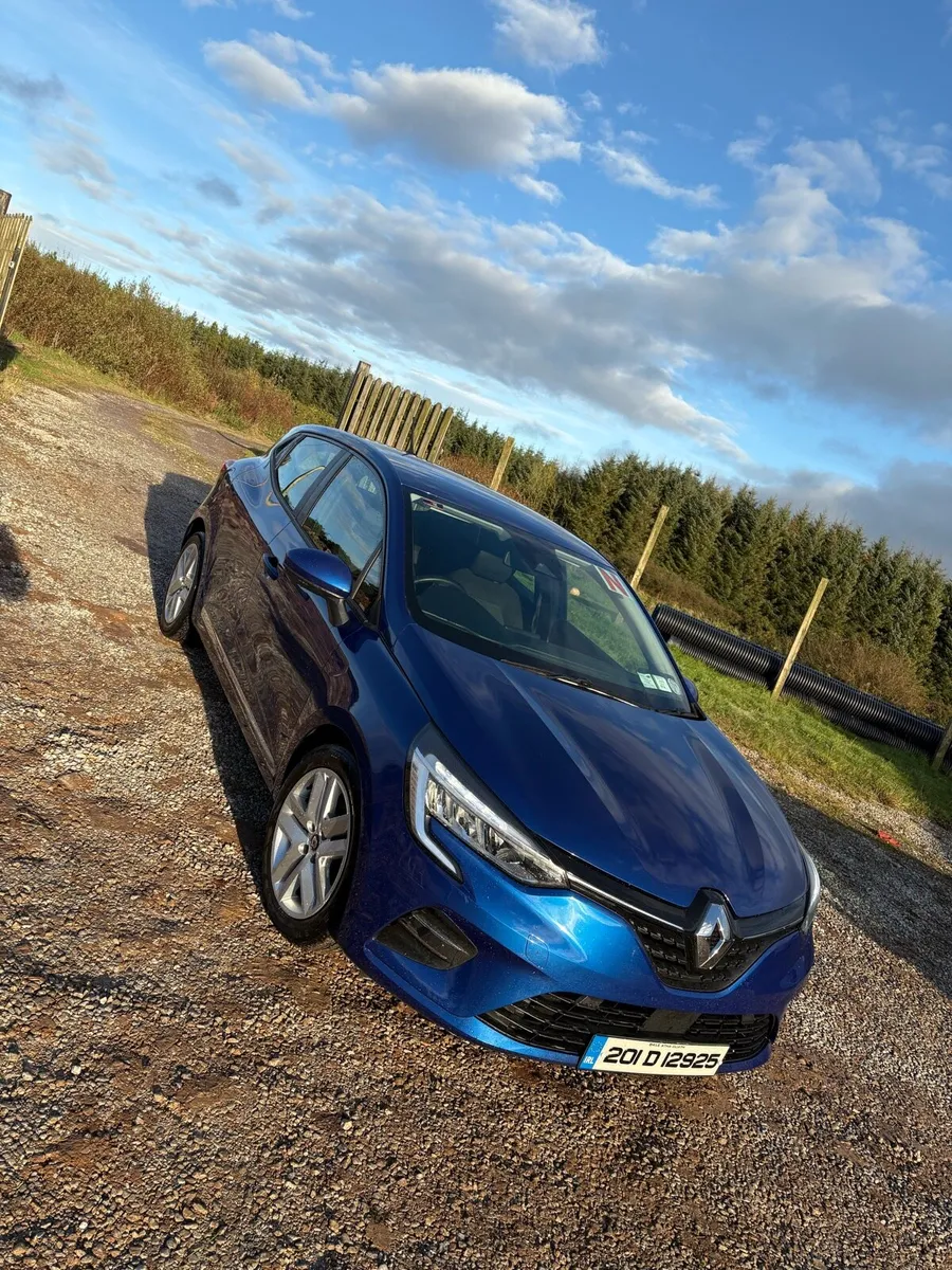 Renault Clio - Image 2