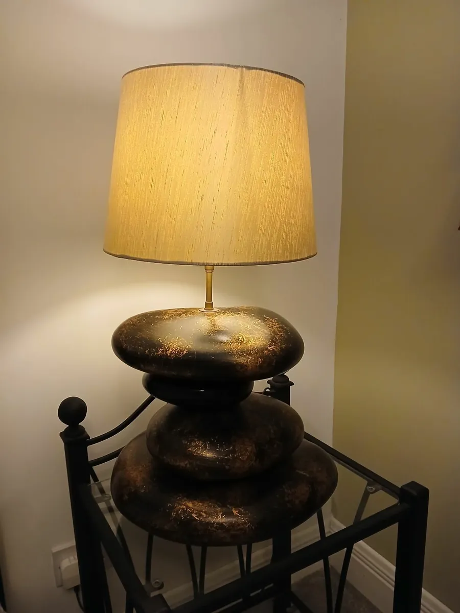 Lamp and lampshade - Image 3