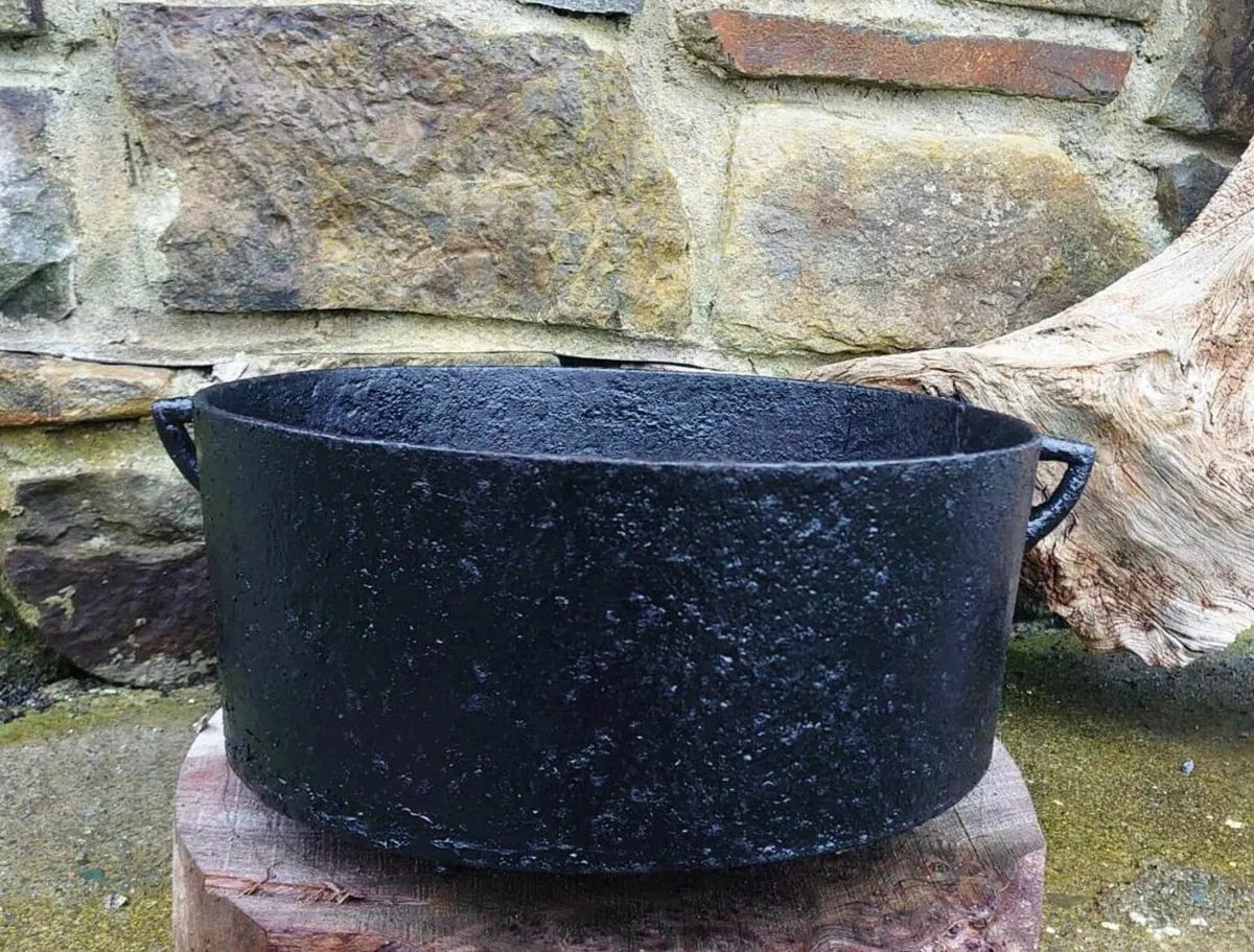 antique vintage skillet pot black cottage fire - Image 1