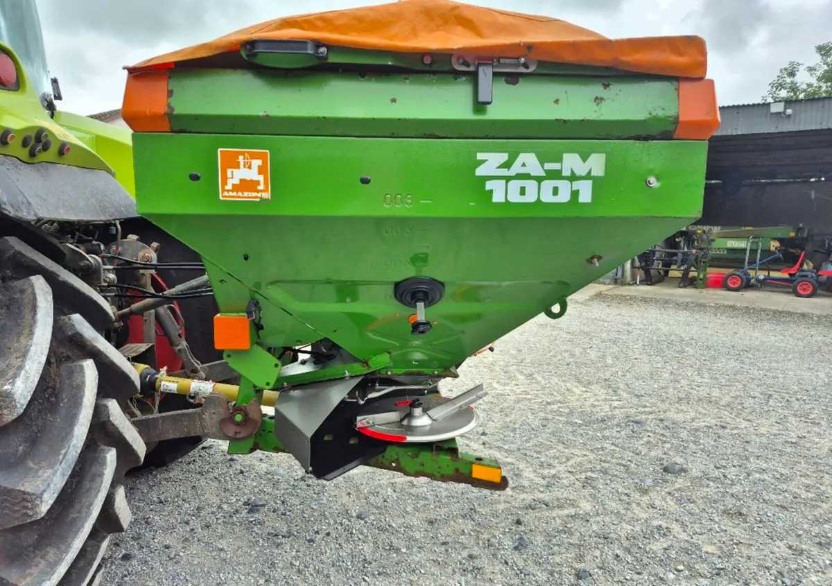Amazon fertiliser spreader - Image 3