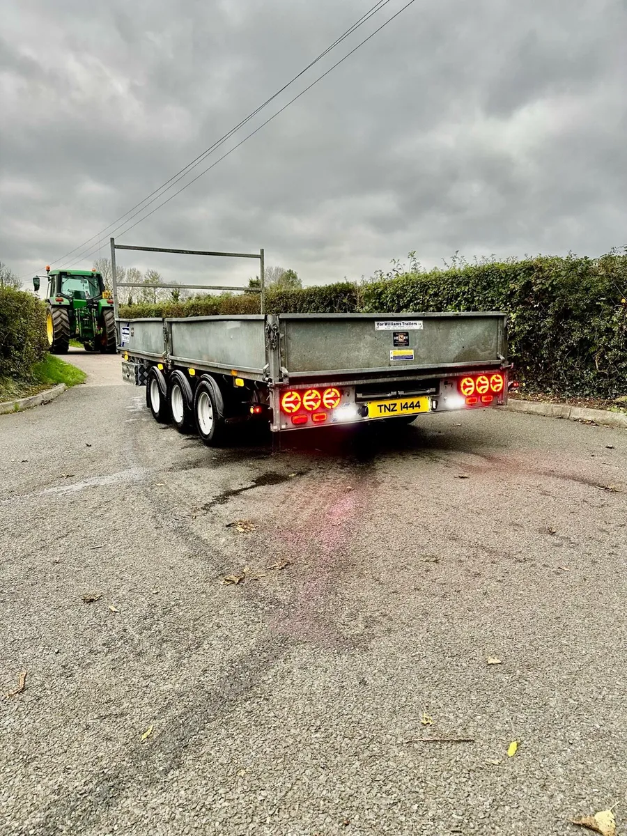 Ifor Williams 14ft x 6,6 builder trailer - Image 1
