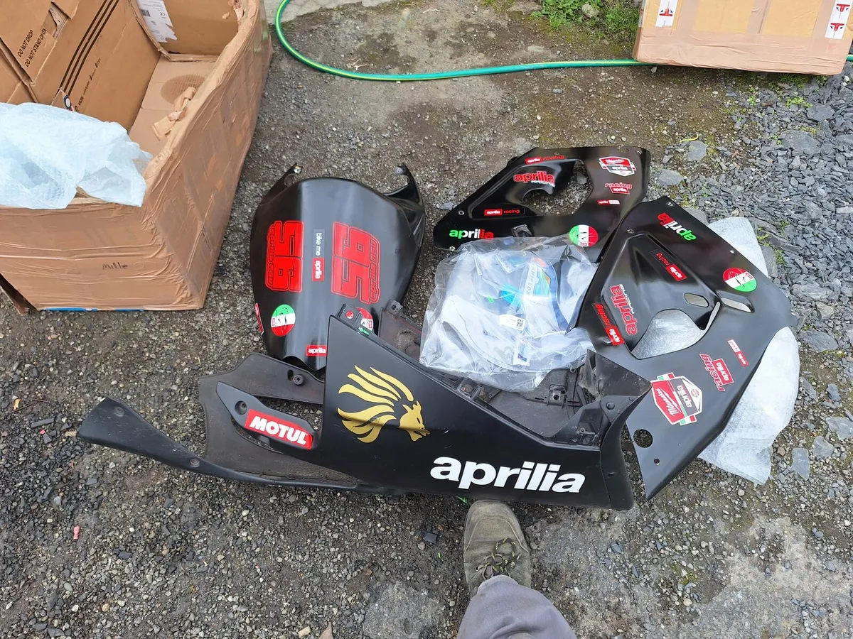 Aprilia rsv mille - Image 4