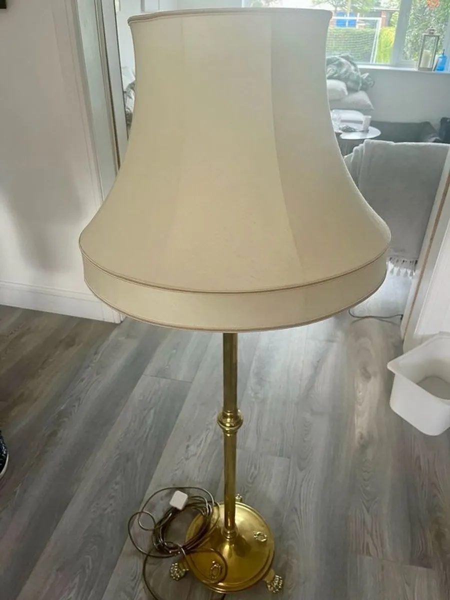 Vintage Brass Floor Lamp with Cream Shade,Regency Style - Image 3