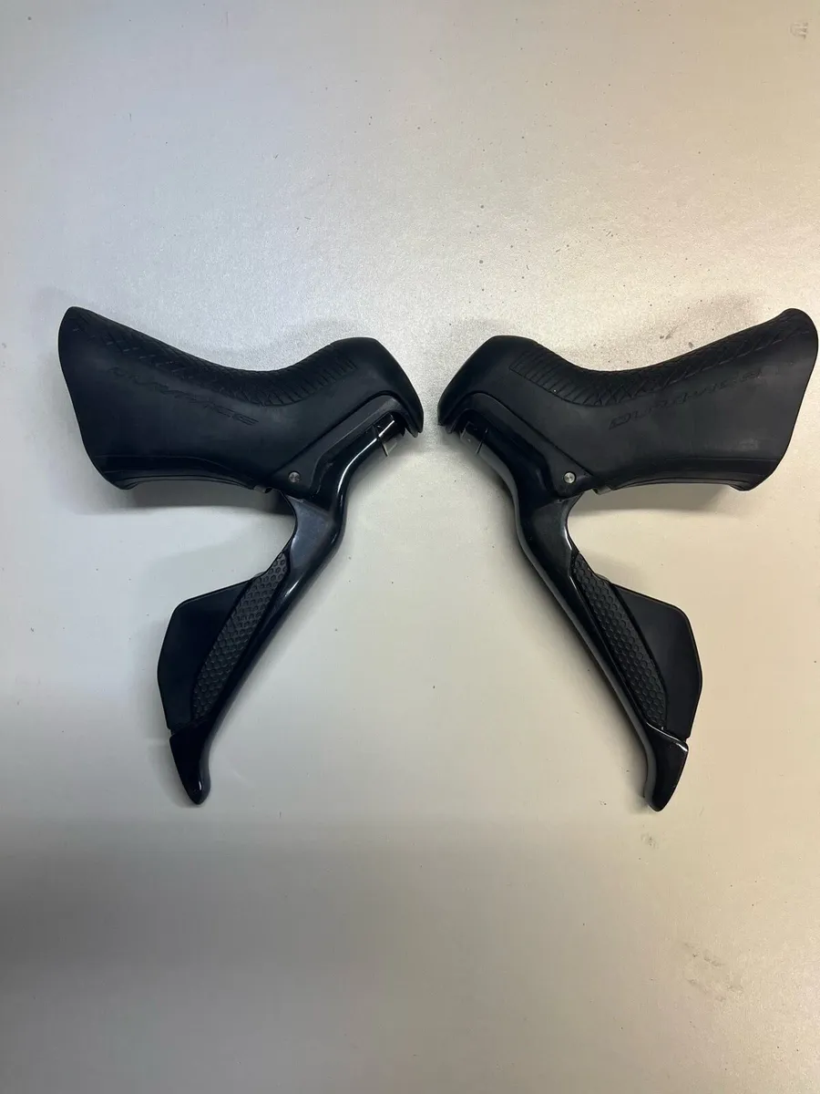 Dura Ace Di2 R9150 Shifters - Image 3