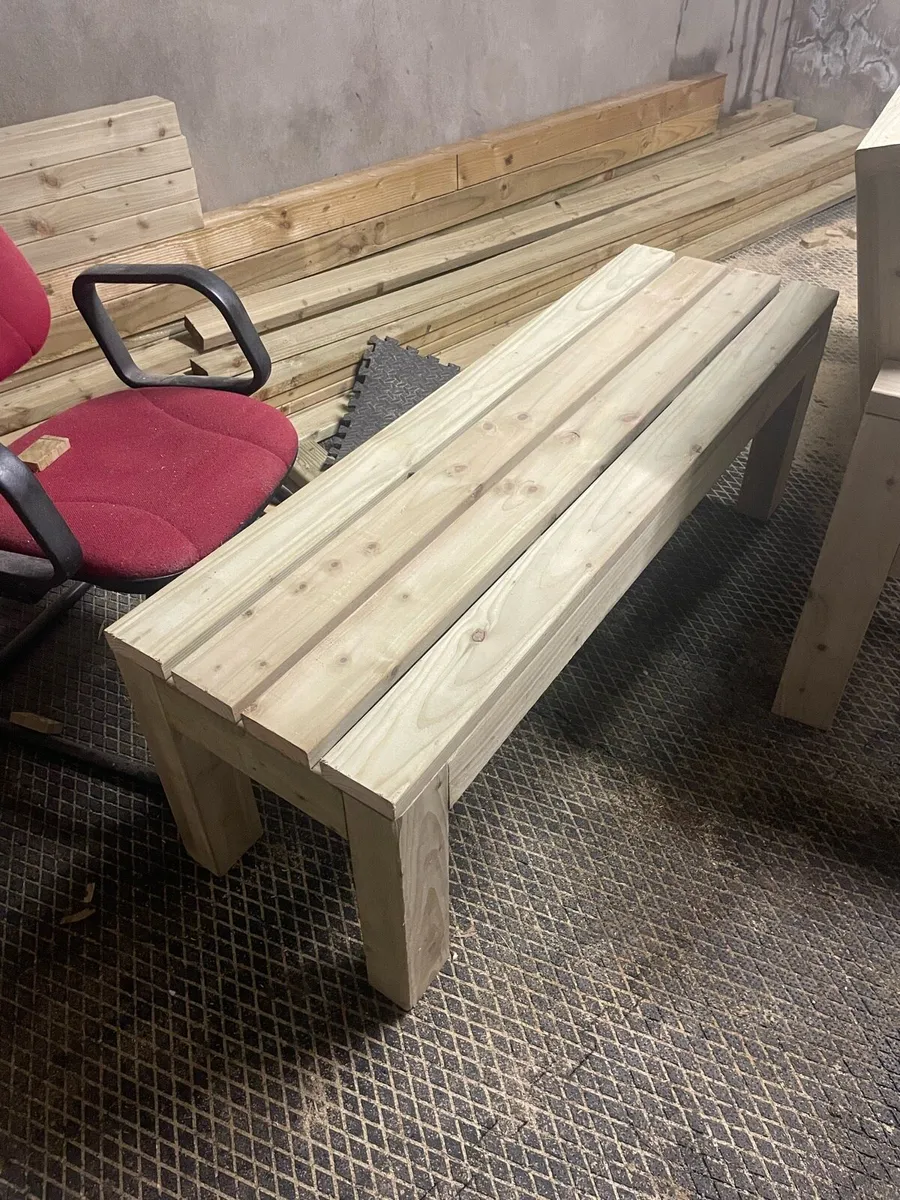 Garden seat - Image 1