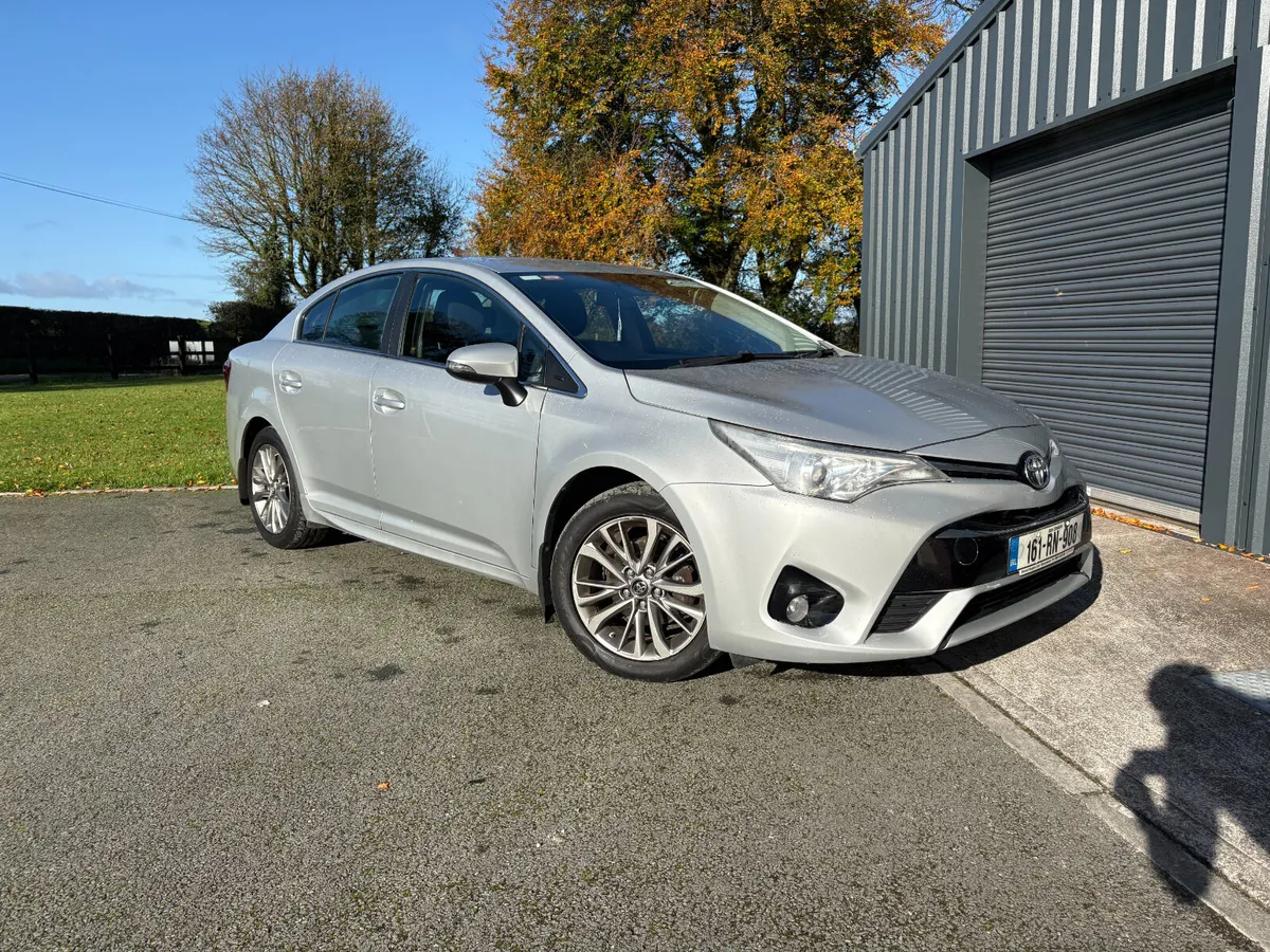 Toyota Avensis Luna NAV 2016 - Image 3