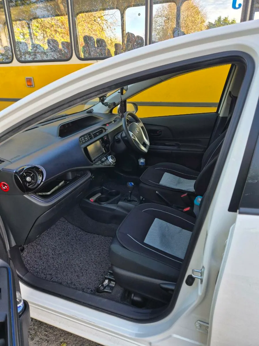 TOYOTA AQUA (2016) 1.5L AUTOMATIC PETROL HYBRID - Image 4