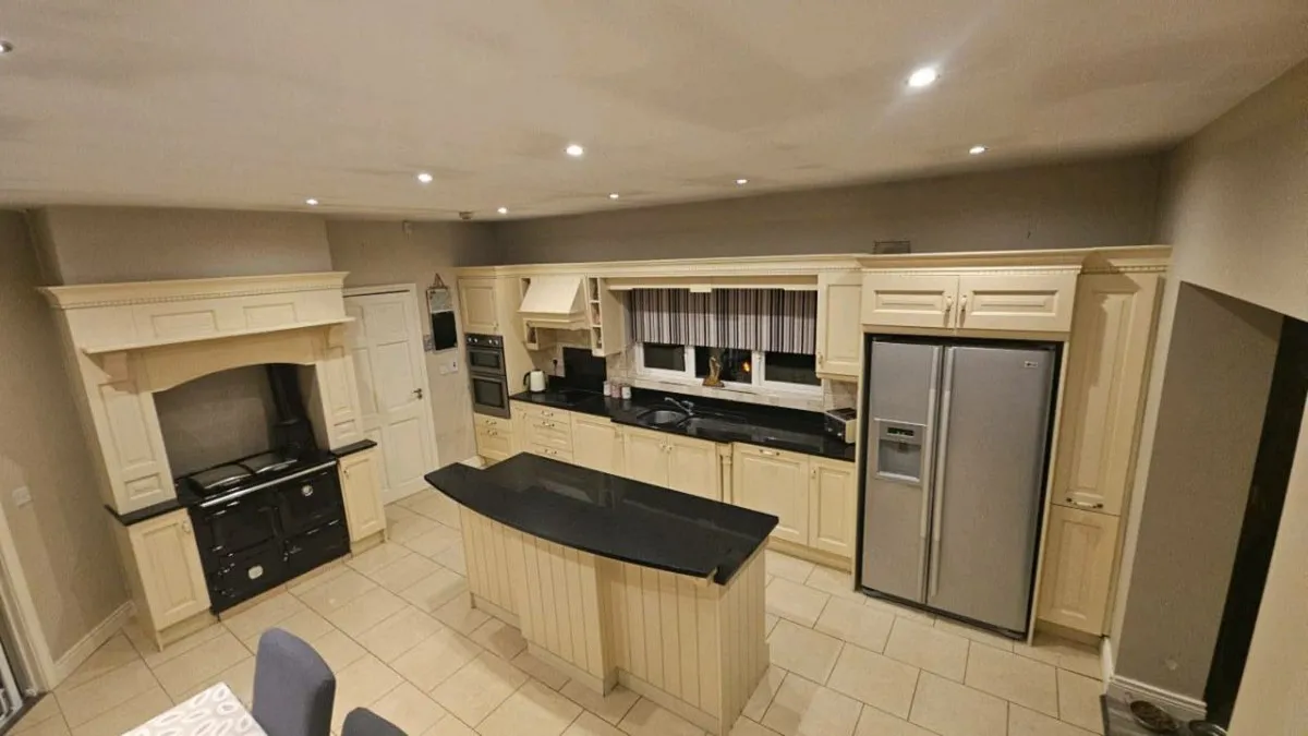 Kitchen - Image 1