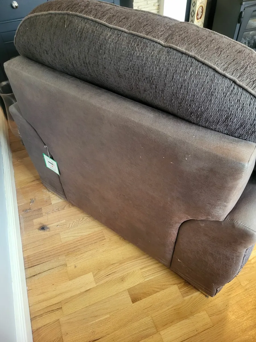 3 seater couch and one arm chair - Image 2