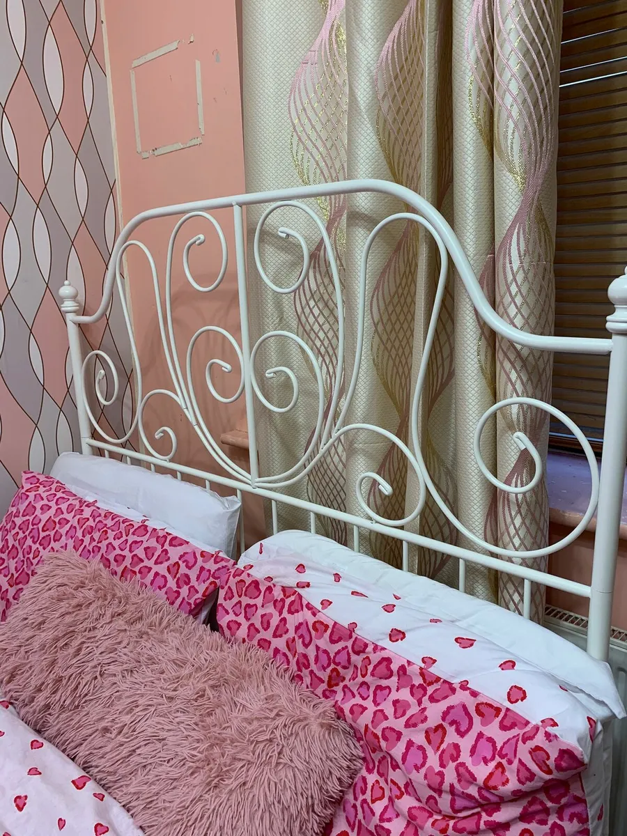 Bed for Sale in Adamstown/ Lucan. - Image 2