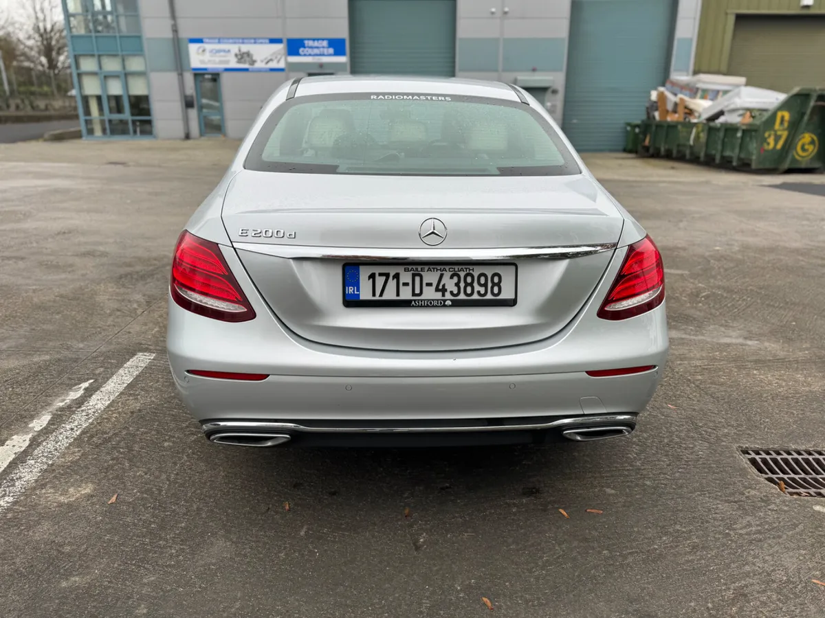 Mercedes-Benz E-Class 2.0 diesel Low Mileage - Image 4