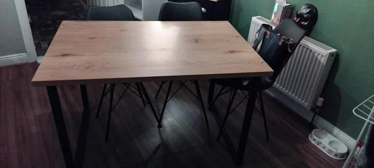 Kitchen table and 6 chsirs - Image 2