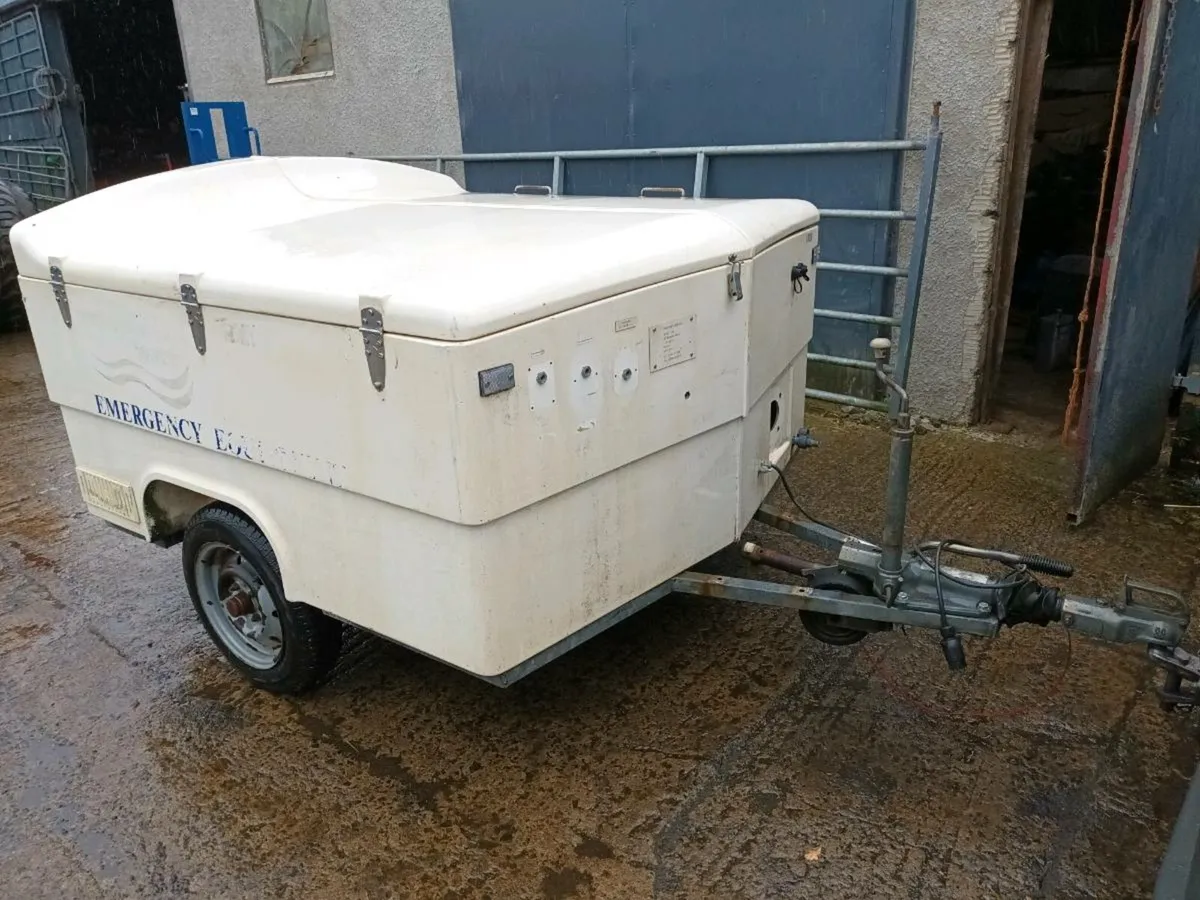 Trailer - Image 4