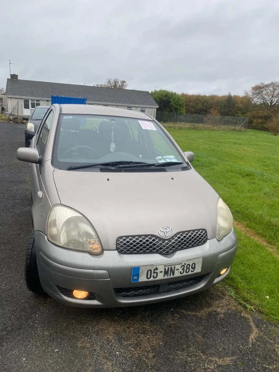 Toyota Yaris 2005 - Image 2