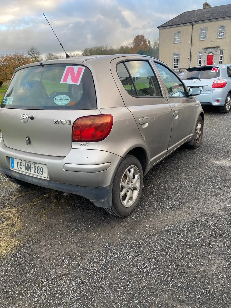 Toyota Yaris 2005 - Image 3