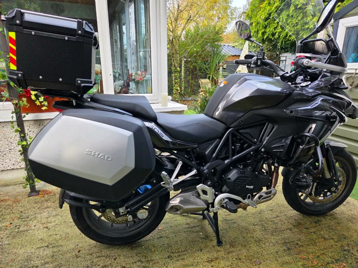 Benelli trk 502 2024 excellent condition - Image 1