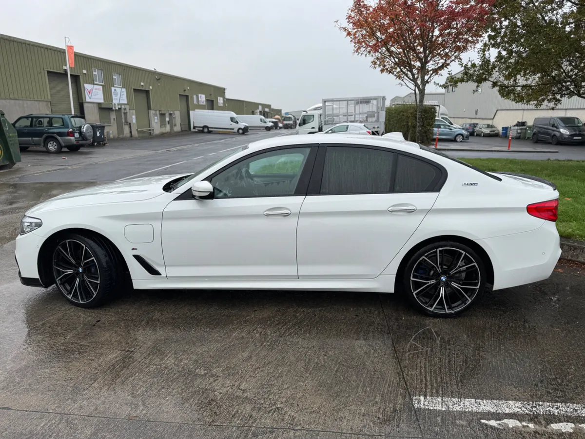 BMW 5 M-Sport 2.0 Plug-In-Hybrid 252hp Sport Plus - Image 2