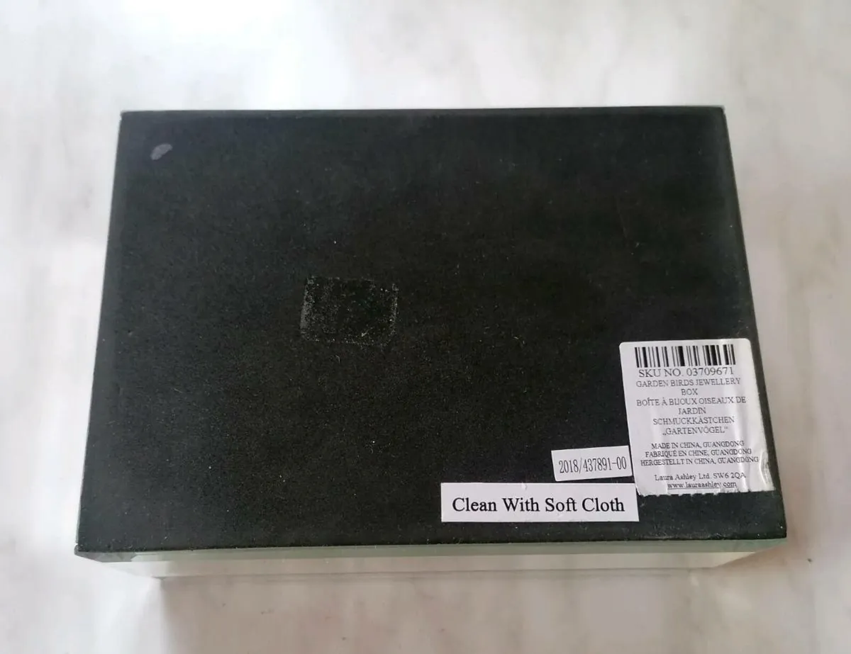 Laura Ashley Mirrored Jewellery Box - Image 3