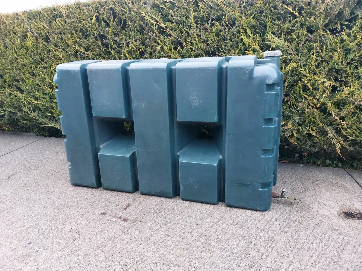 Home heating oil tank - Image 1