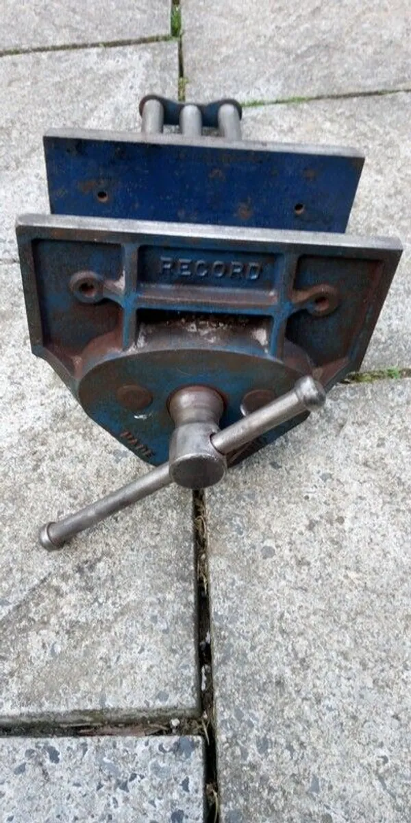 Record vice - Image 1