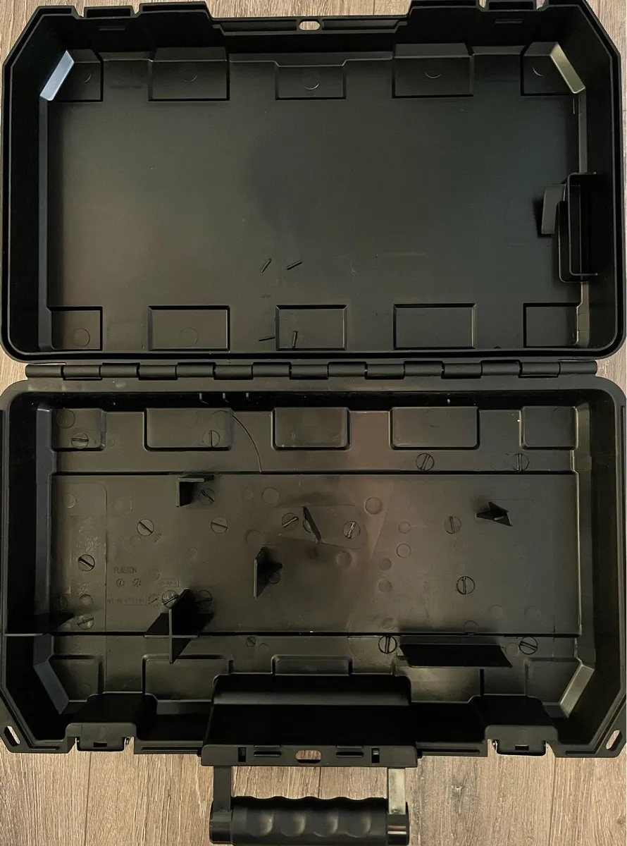 DeWalt tools box - Image 2