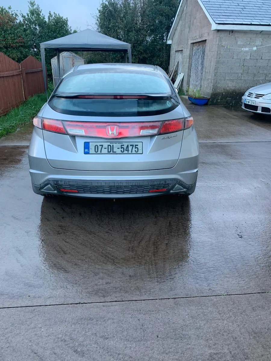 Honda Civic - Image 4