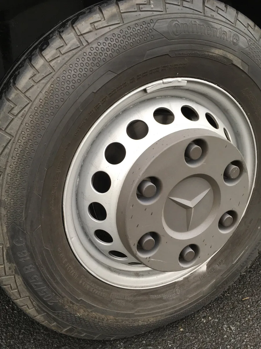 MERCEDES SPRINTER 17seats - Image 3