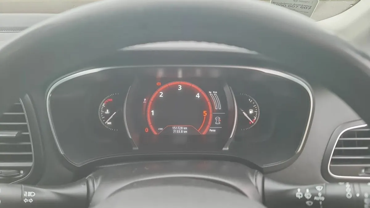 Renault Megane 2017 1.5dci - Image 2