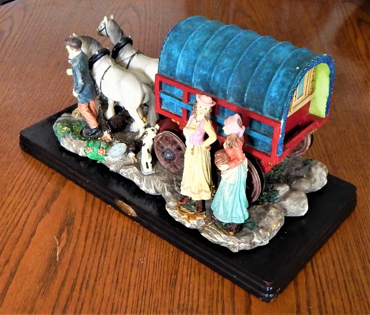 The Academy Collection Gypsy Caravan Figurine - Image 3
