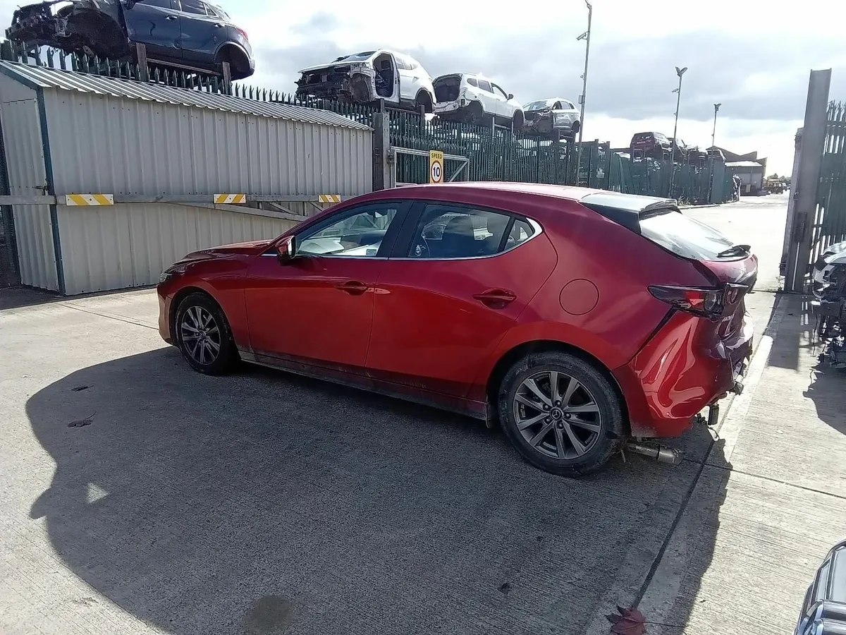 2019 MAZDA 3 FOR SALE £3000 ONO - Image 3