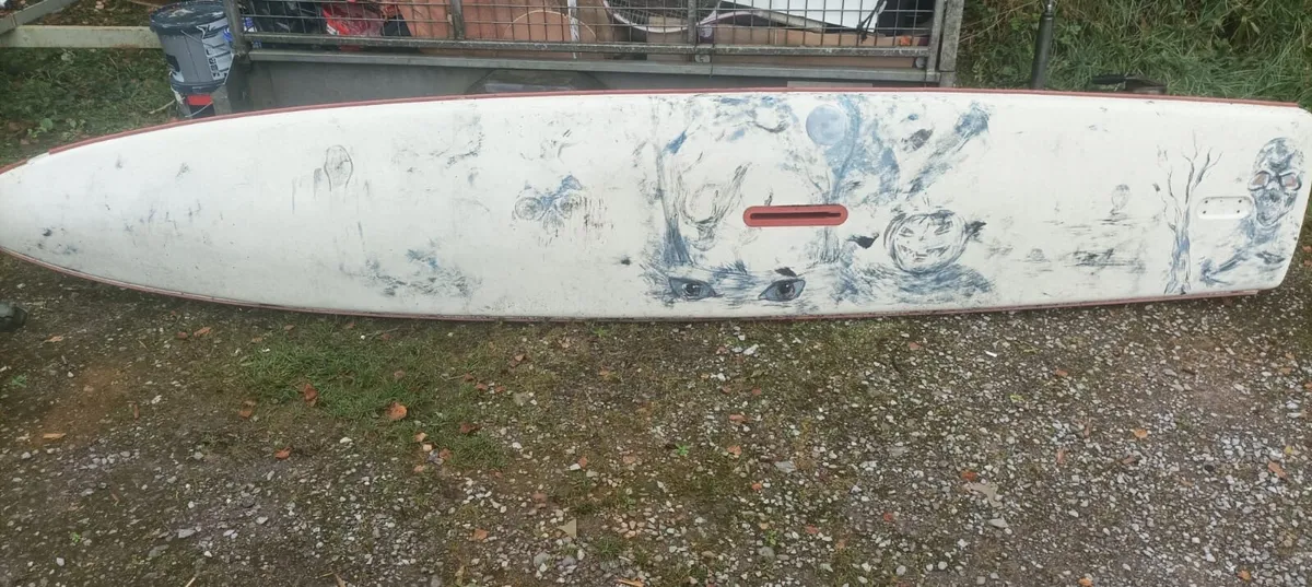 Windsurfing board - Image 1