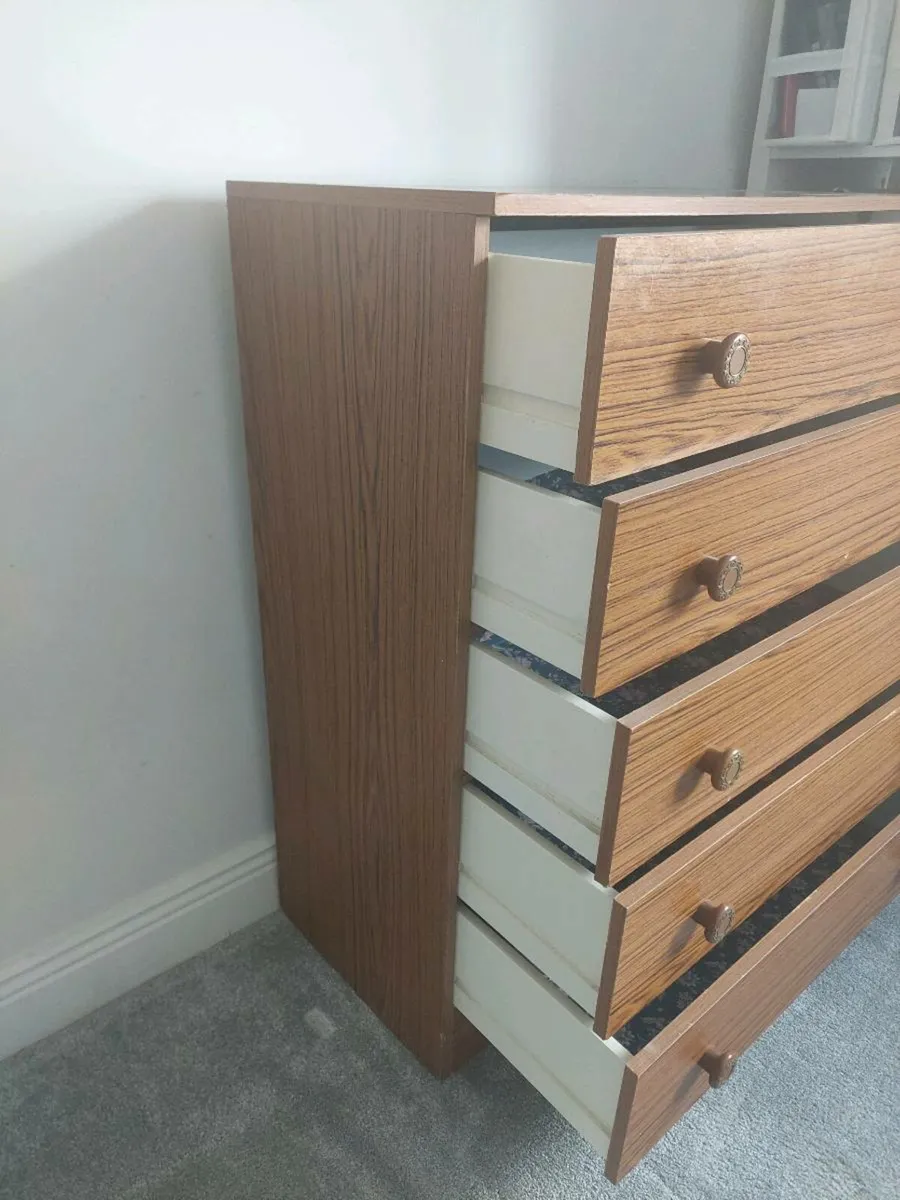 Chest of drawers - Image 4