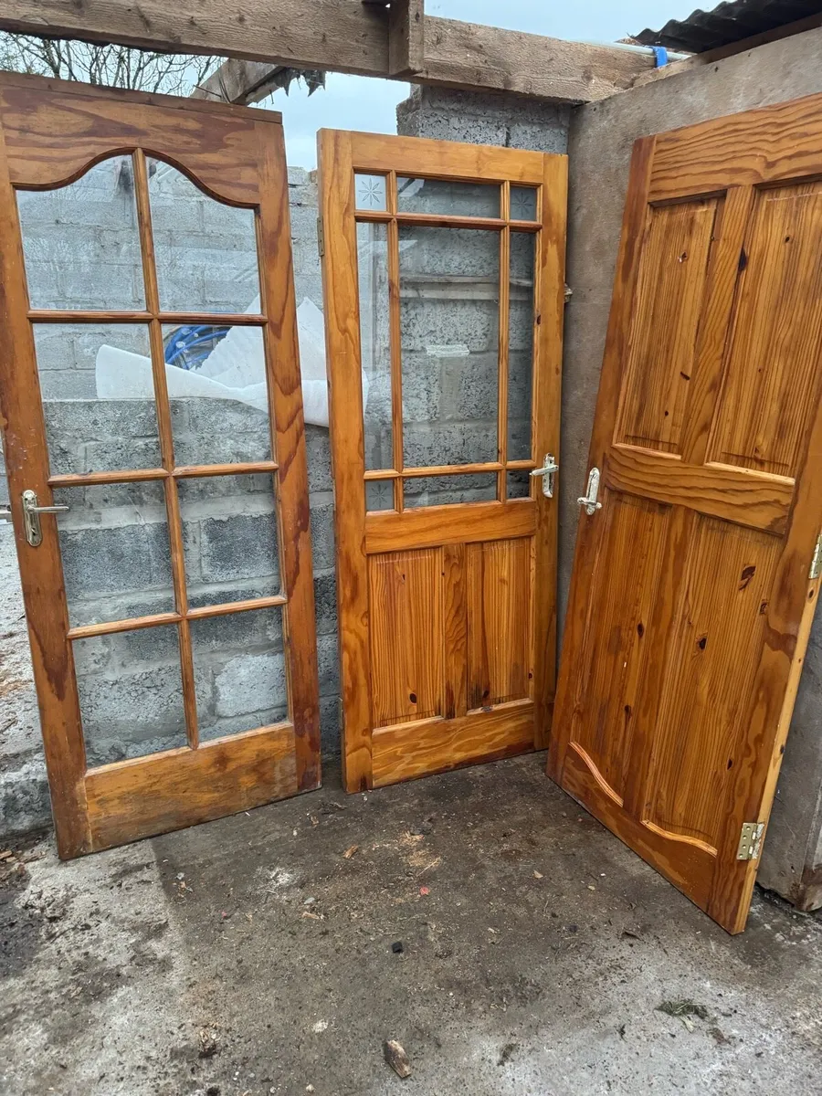 3 Timber doors - Image 1