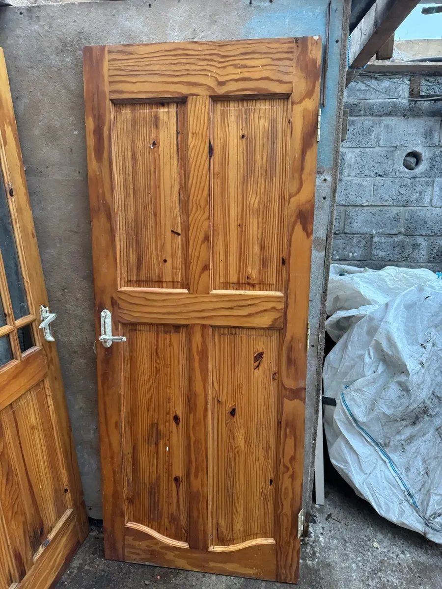 3 Timber doors - Image 2