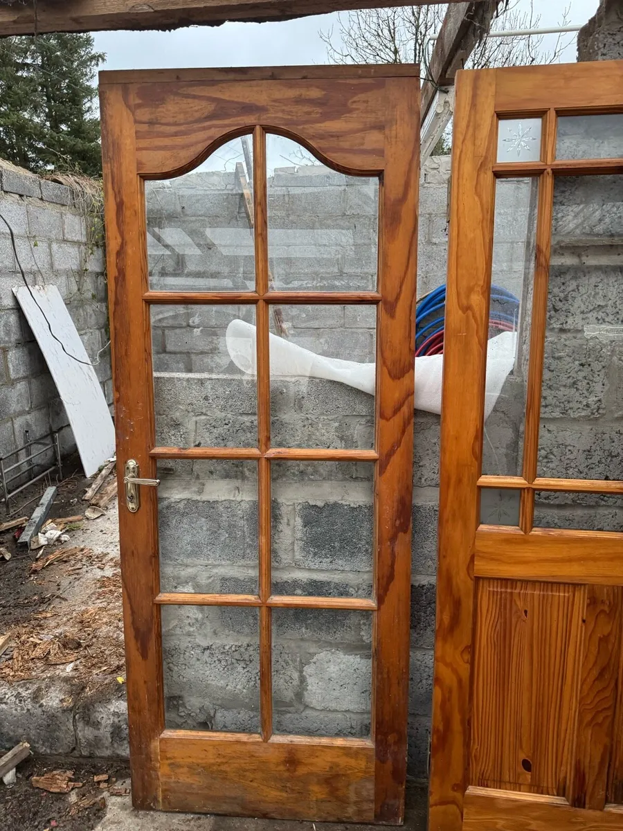 3 Timber doors - Image 4