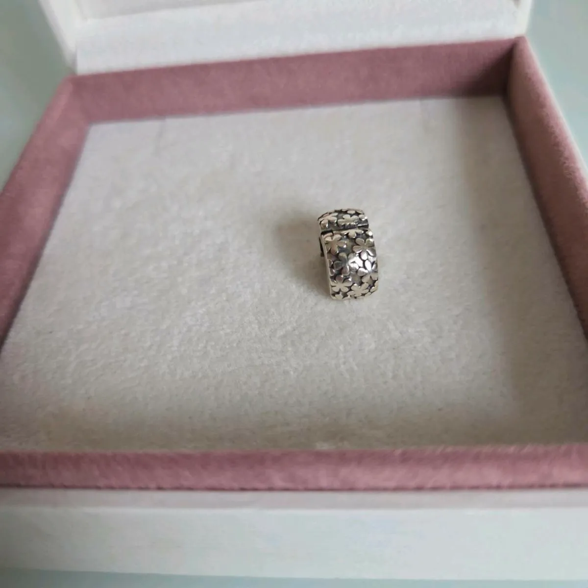 Pandora charm clip - Image 1